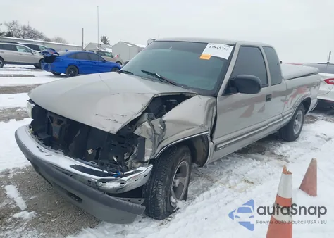 2000 Chevrolet S-10 Ls from USA, damaged, VIN 1GCCS19W9YK109710